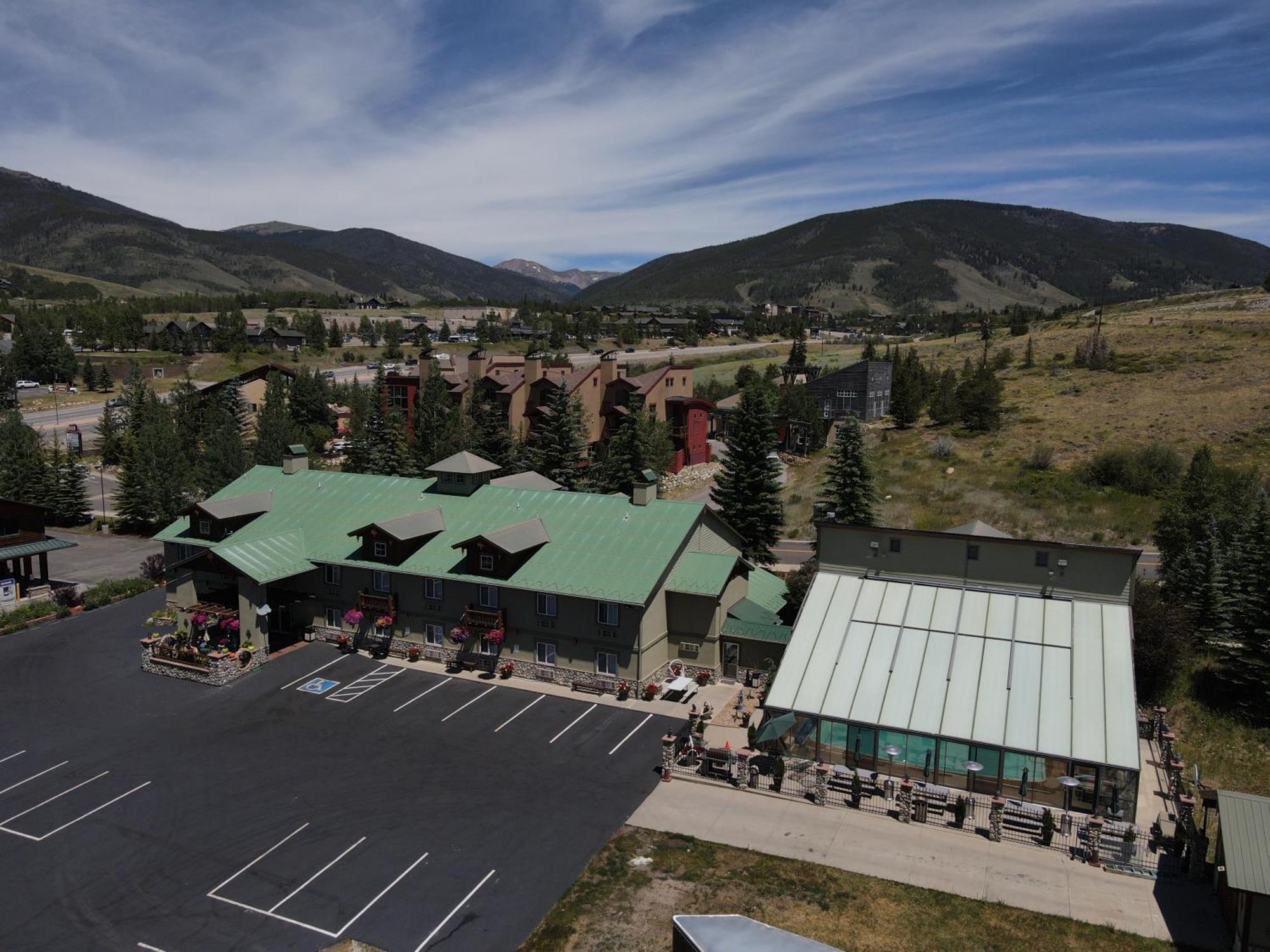 Dillon Inn Екстериор снимка