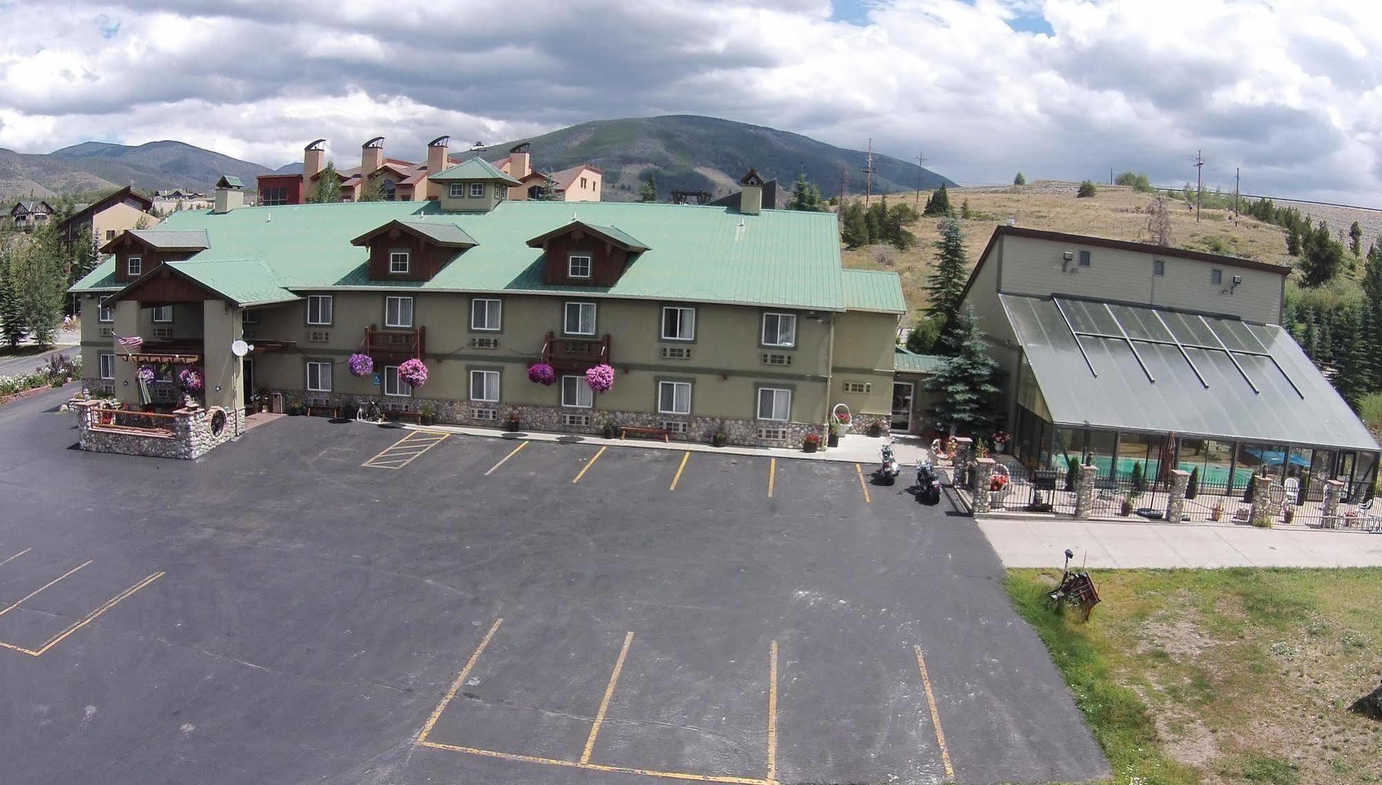 Dillon Inn Екстериор снимка