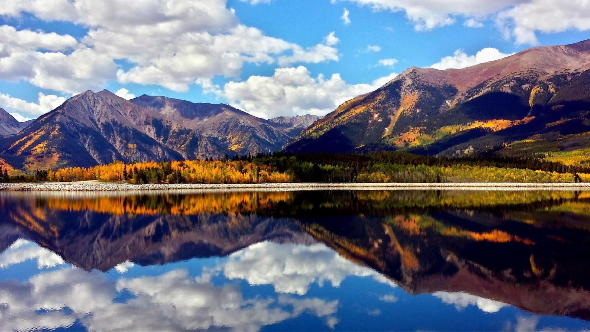 Dillon Inn Екстериор снимка
